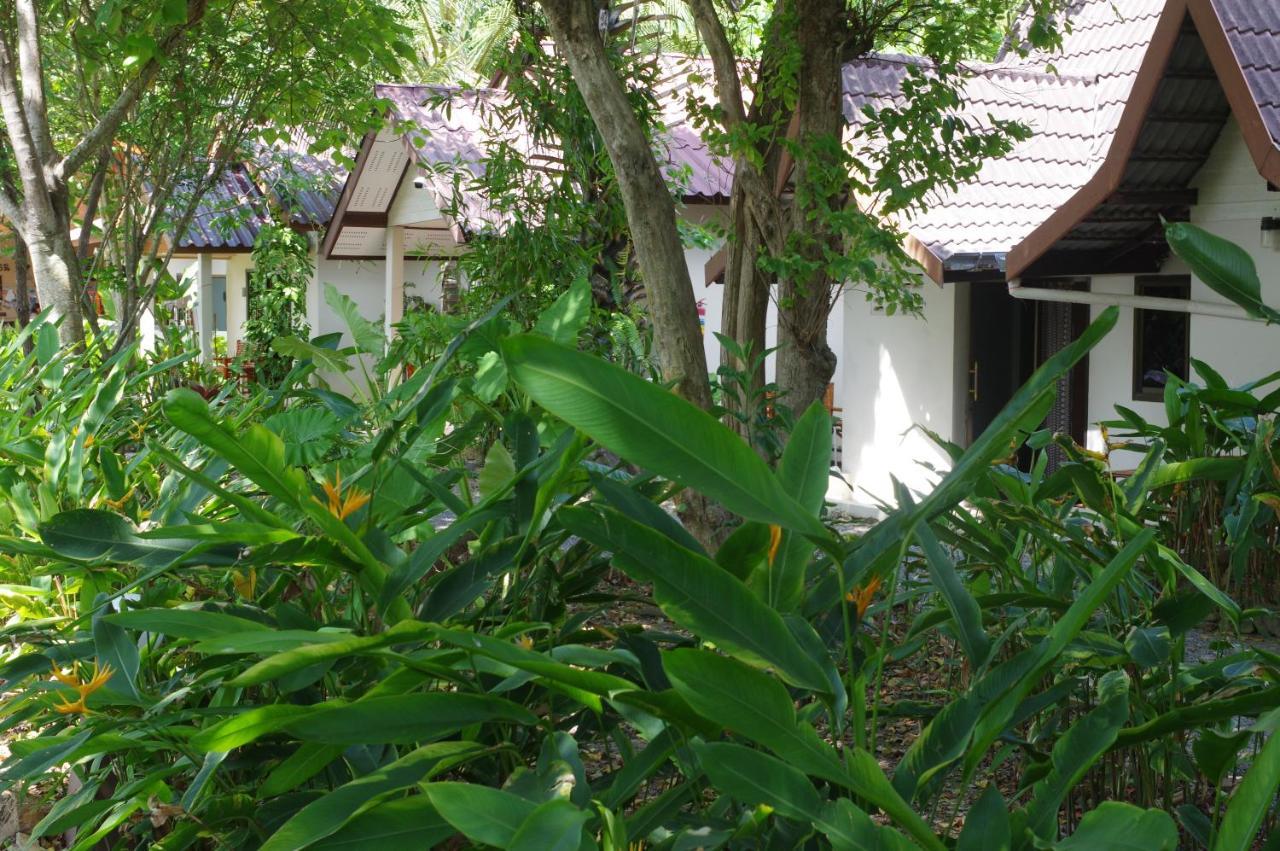 Thai House Beach Resort Koh Lanta Exterior photo