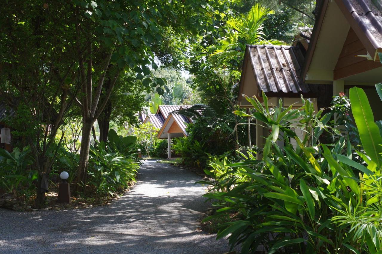 Thai House Beach Resort Koh Lanta Exterior photo