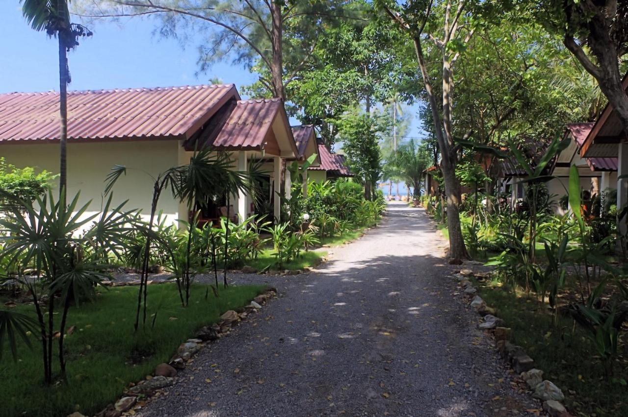Thai House Beach Resort Koh Lanta Exterior photo