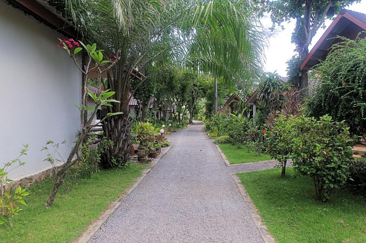 Thai House Beach Resort Koh Lanta Exterior photo