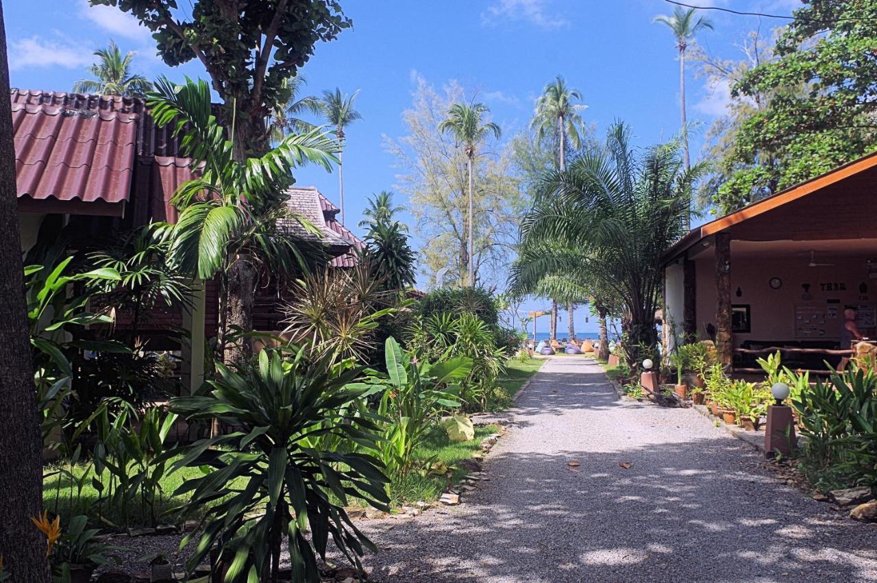 Thai House Beach Resort Koh Lanta Exterior photo