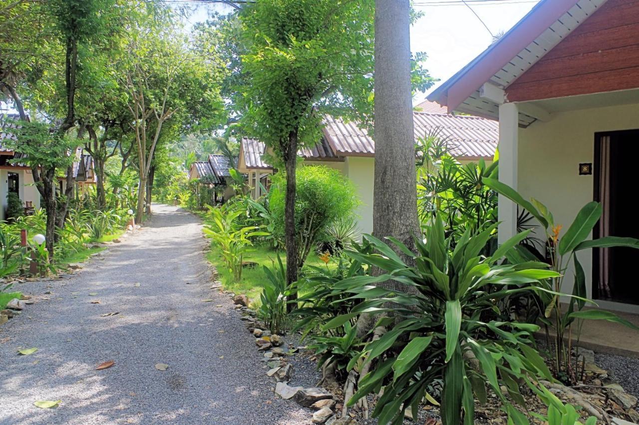 Thai House Beach Resort Koh Lanta Exterior photo