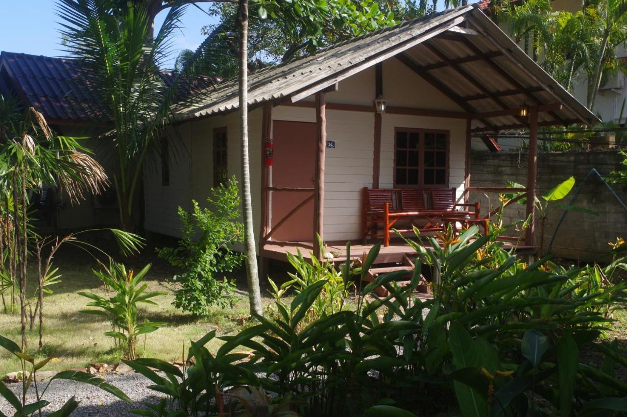Thai House Beach Resort Koh Lanta Exterior photo